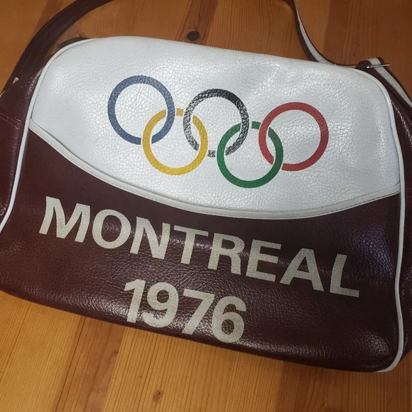 Vintage 1976 Montreal Olympics Athlete Shoulder Bag Retro Tote Faux Leather 70s - Picture 2 of 13